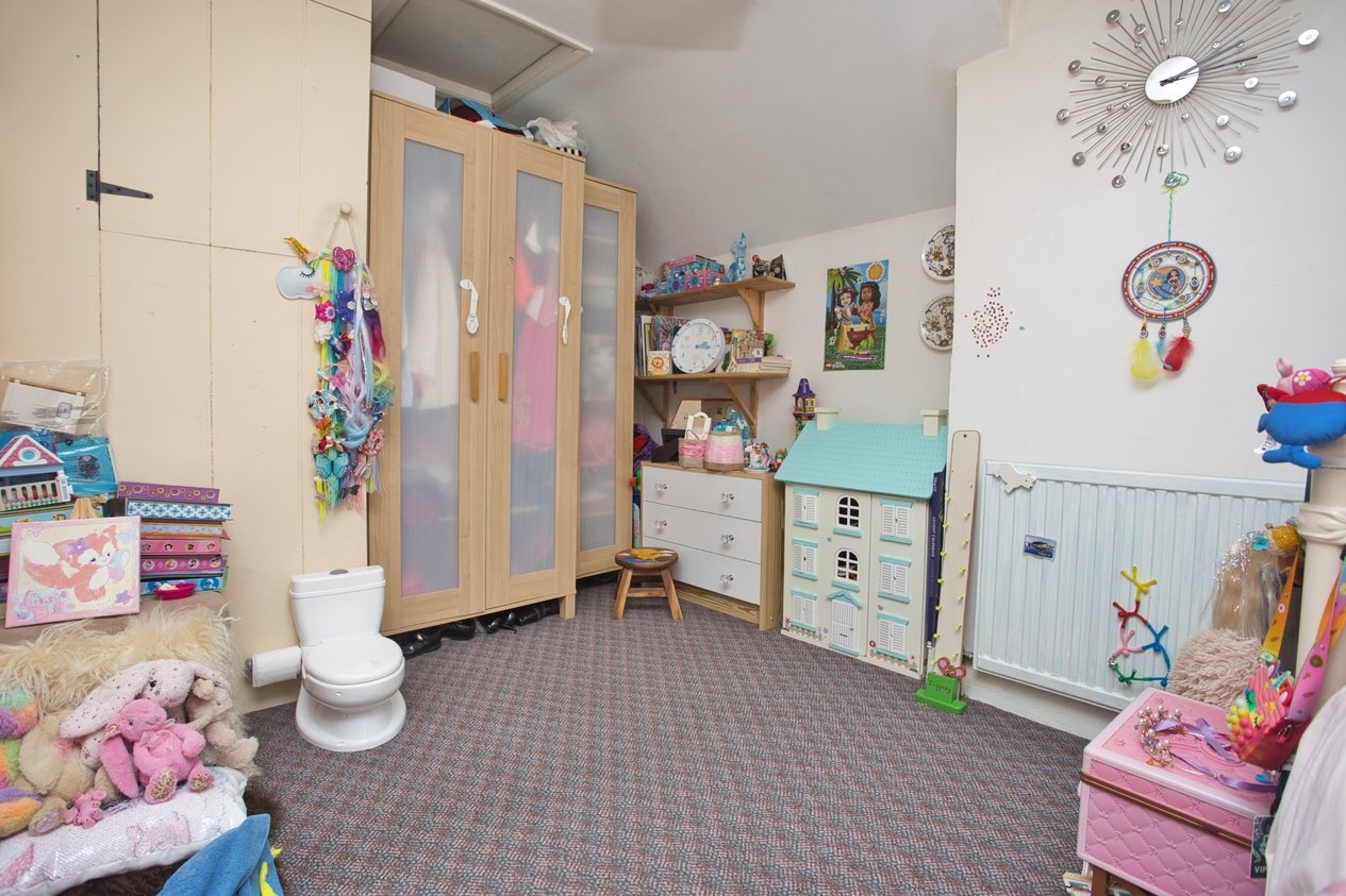 Properties For Sale in The Street Faversham