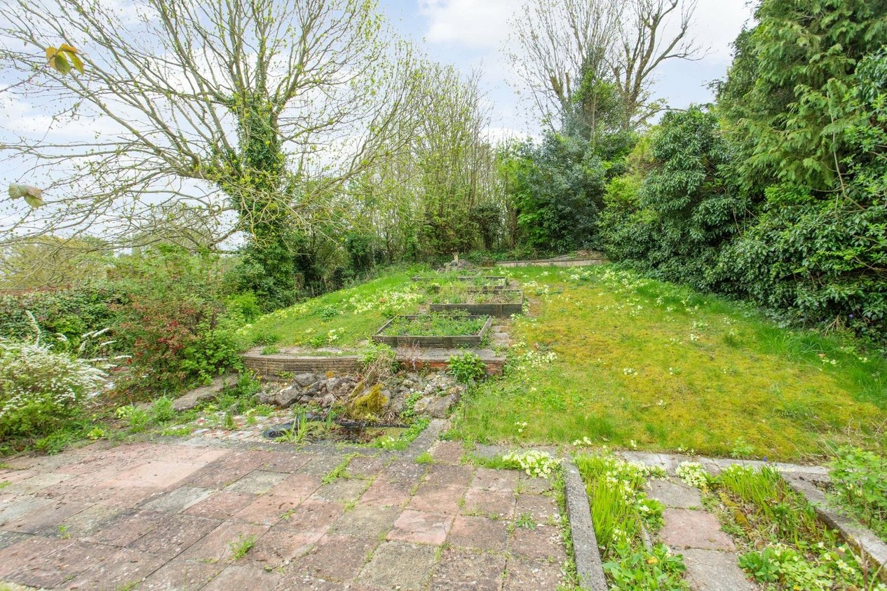 Properties For Sale in The Street Kingston