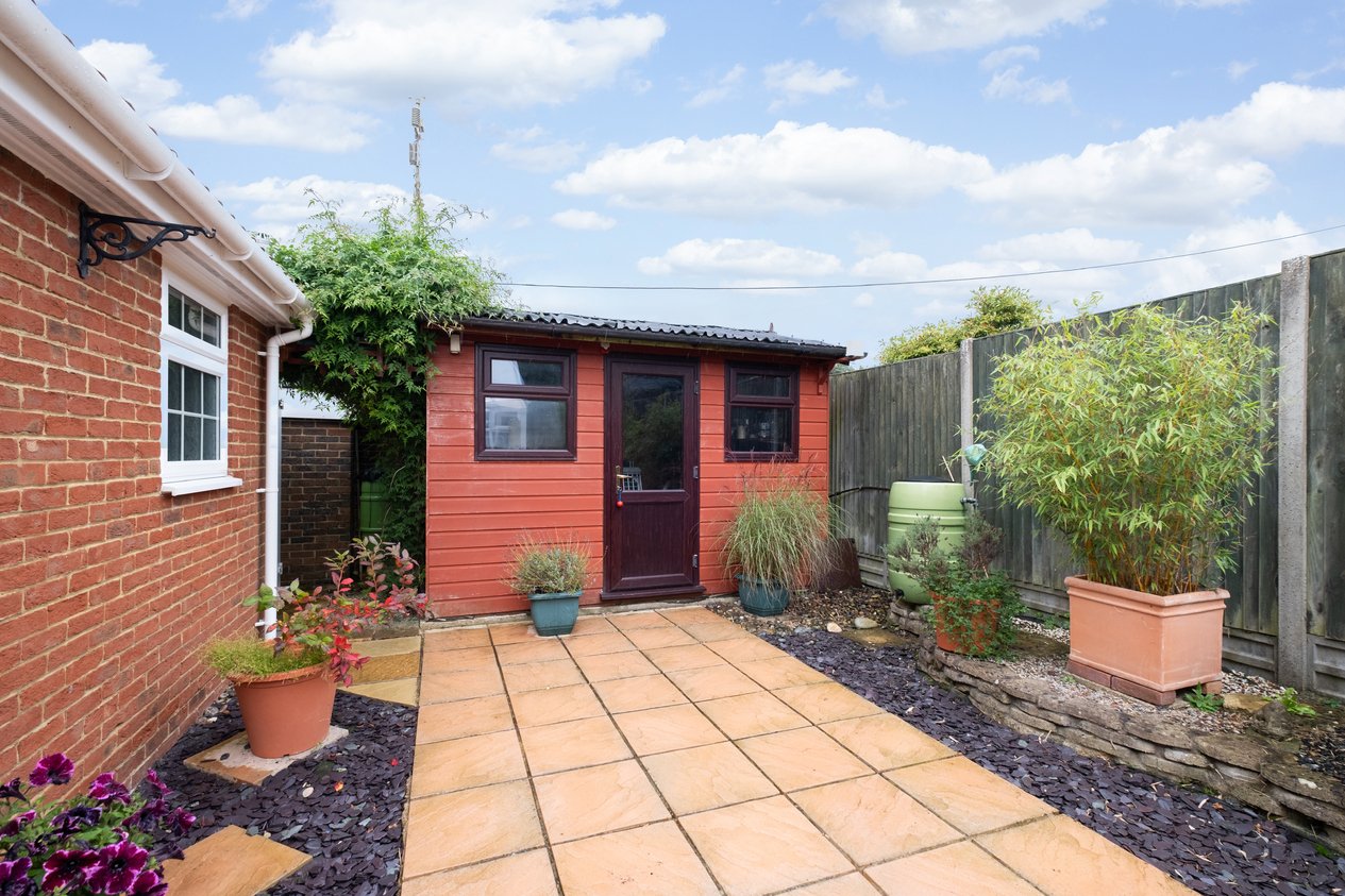 Properties Under Offer in The Street Kingston