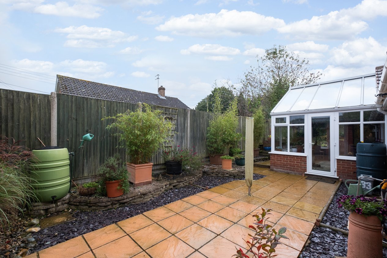 Properties Under Offer in The Street Kingston