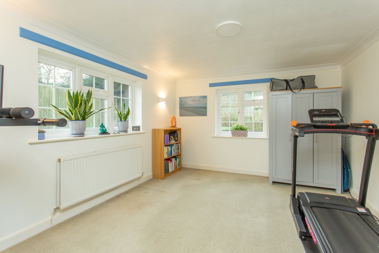 Properties Under Offer in The Street Kingston