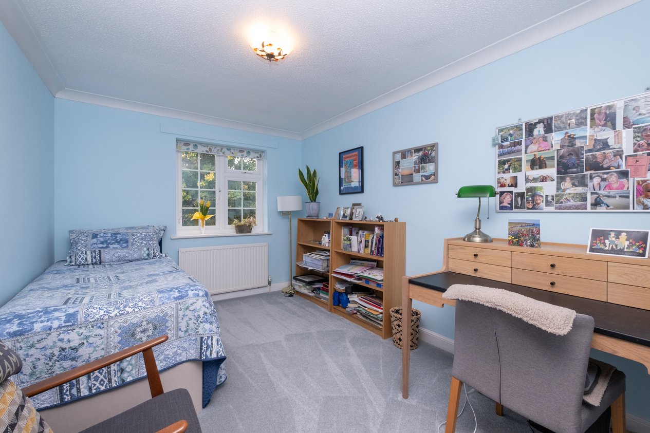 Properties Under Offer in The Street Kingston