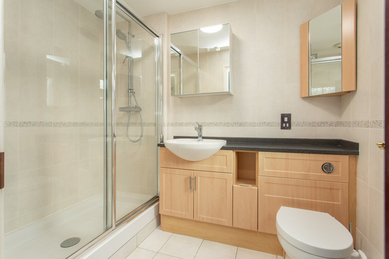 Properties Under Offer in The Street Kingston