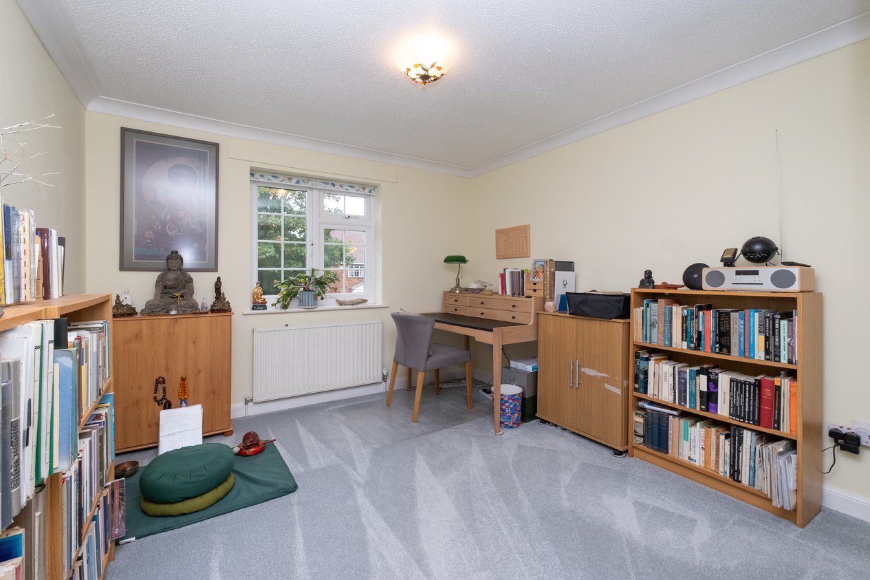 Properties Under Offer in The Street Kingston