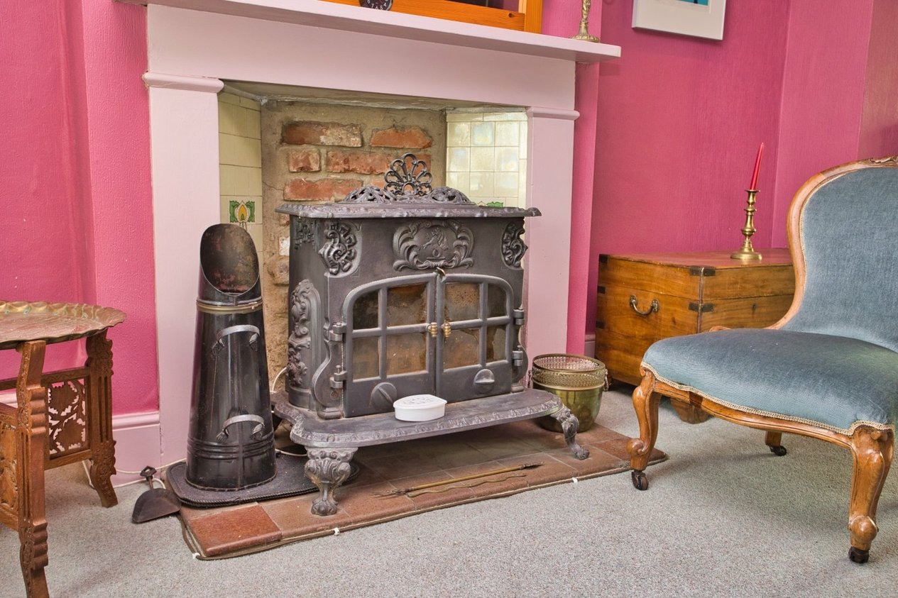 Properties For Sale in The Street Sholden