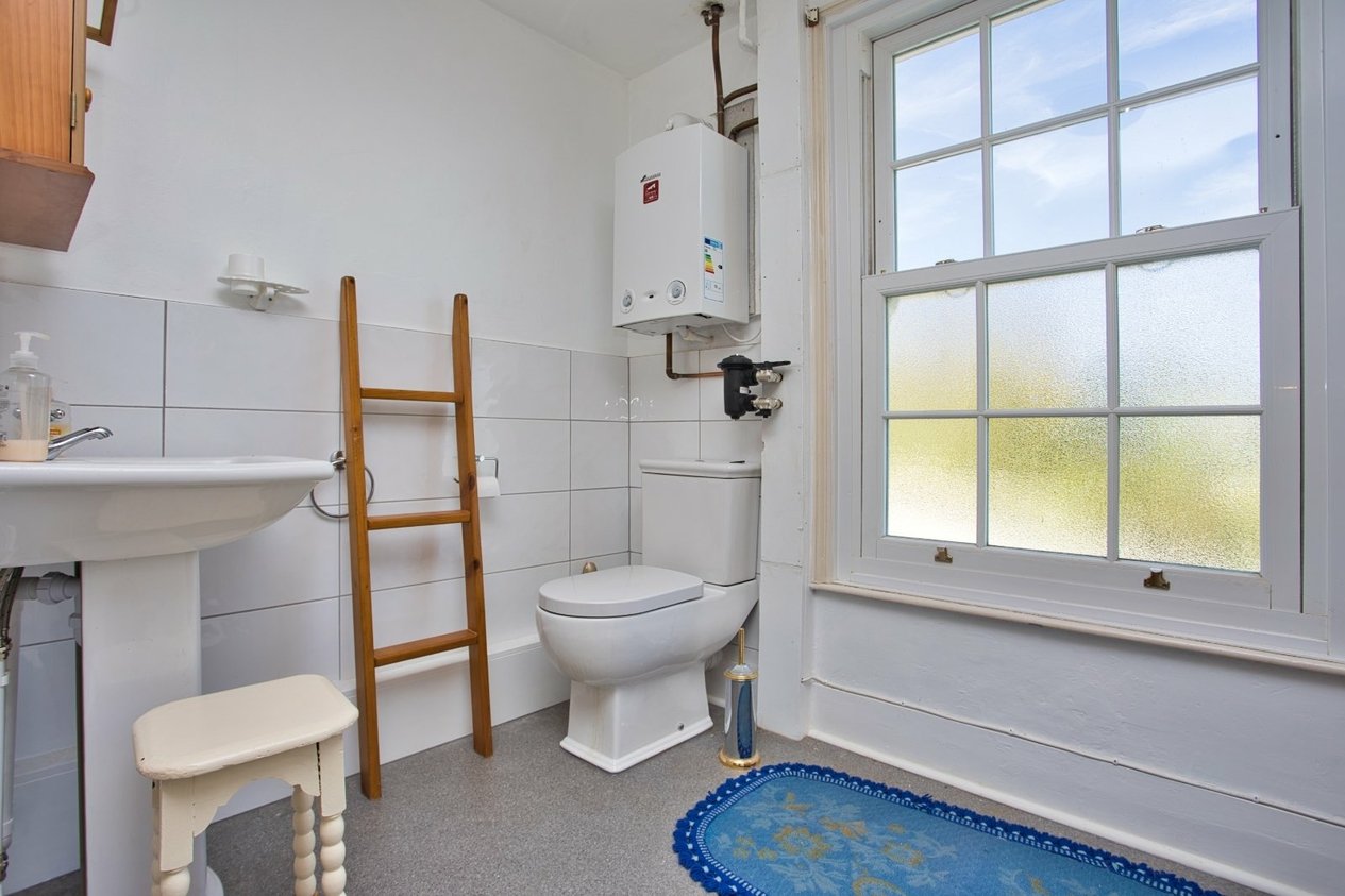 Properties For Sale in The Street Sholden