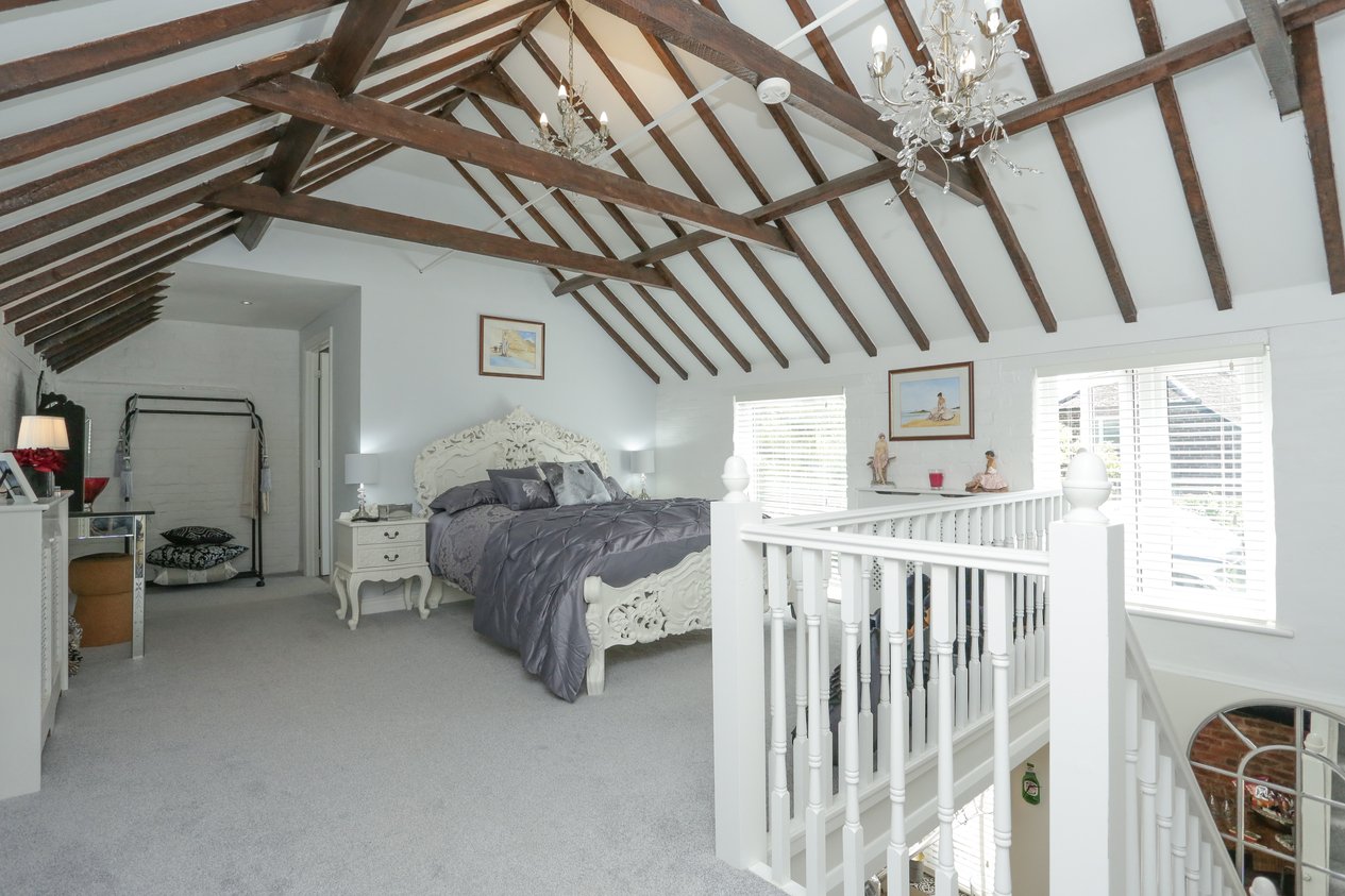 Properties For Sale in The Street Stourmouth