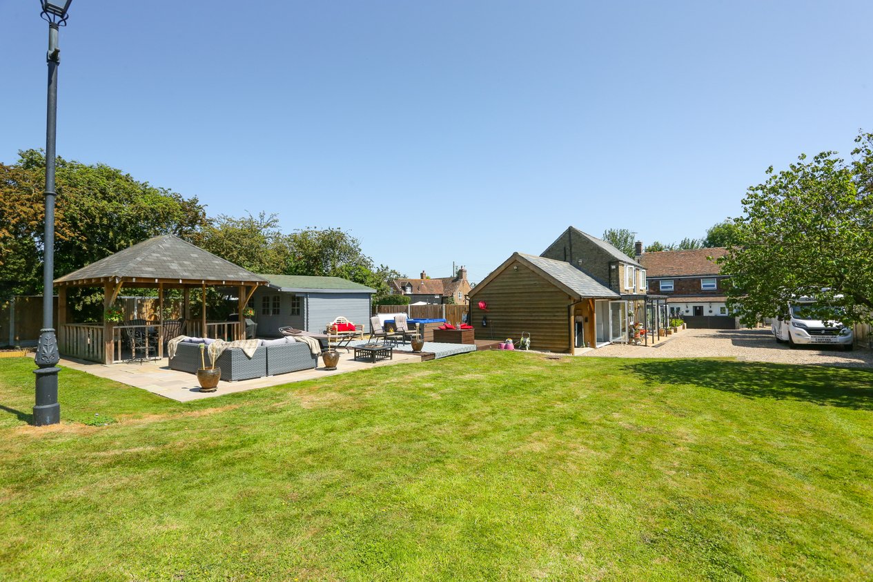 Properties For Sale in The Street Stourmouth