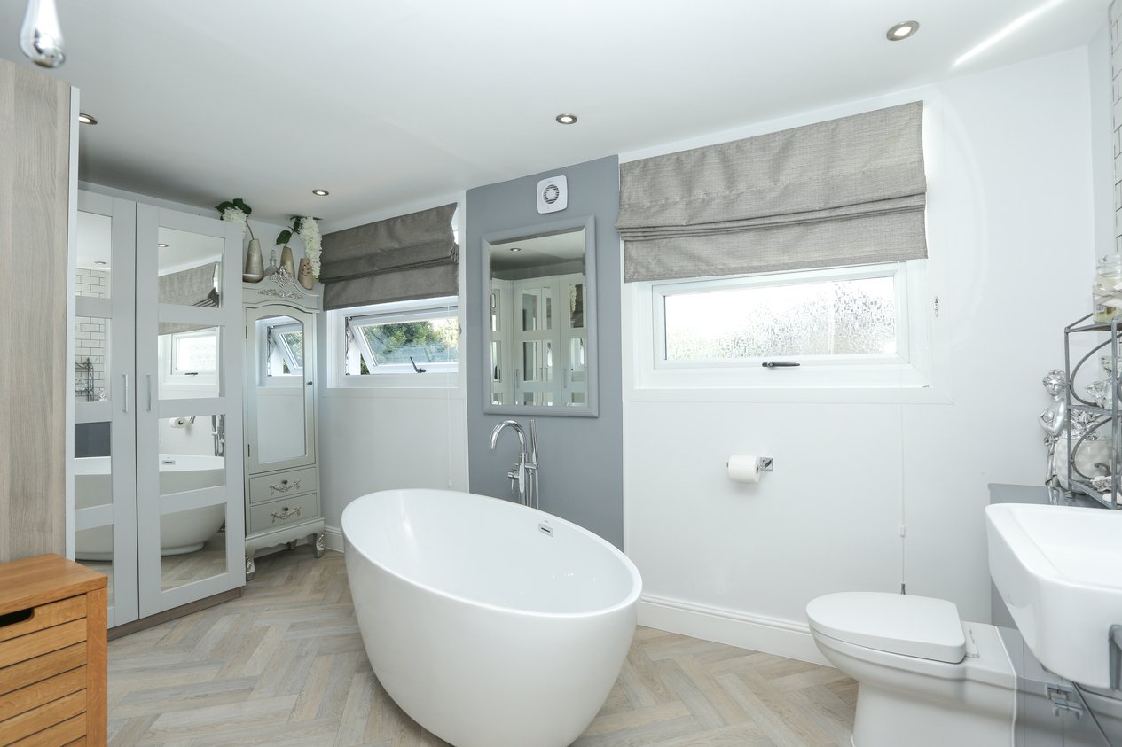 Properties For Sale in The Street Stourmouth