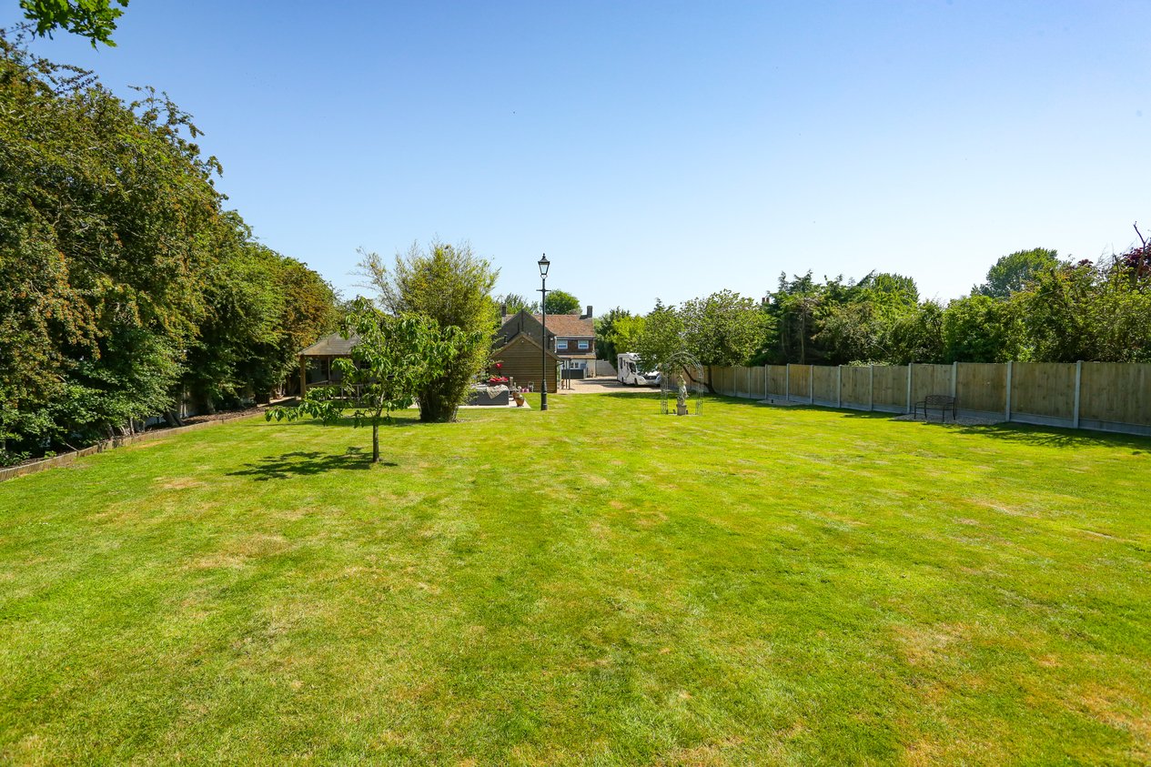 Properties For Sale in The Street Stourmouth