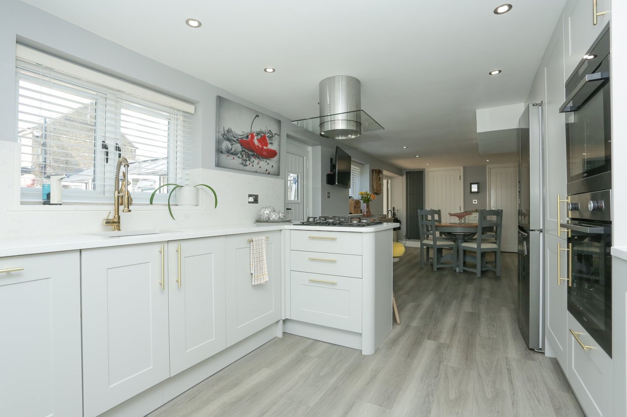 Properties For Sale in The Street Stourmouth