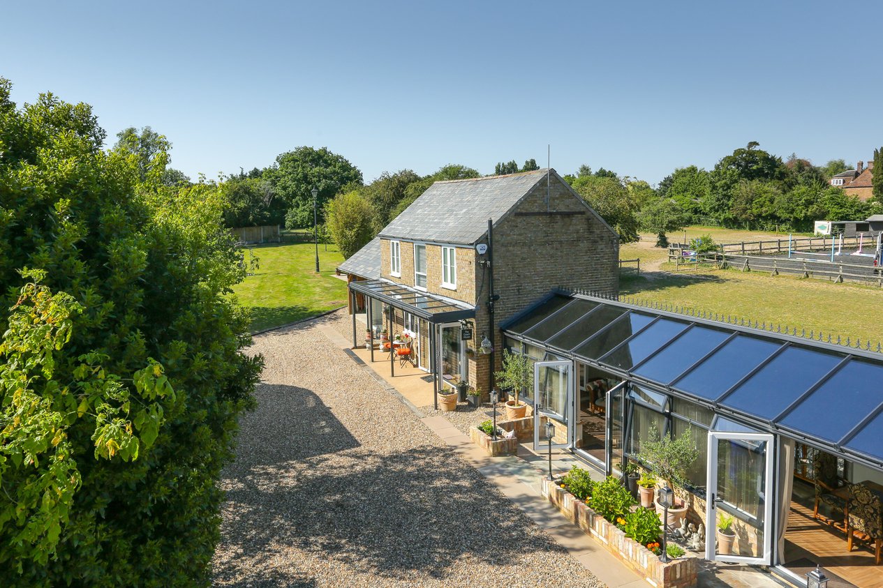 Properties For Sale in The Street Stourmouth