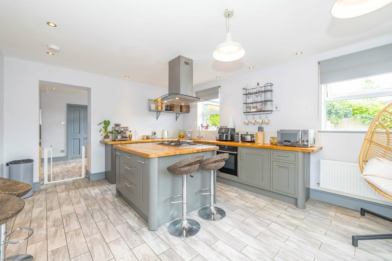 Properties For Sale in The Street Womenswold