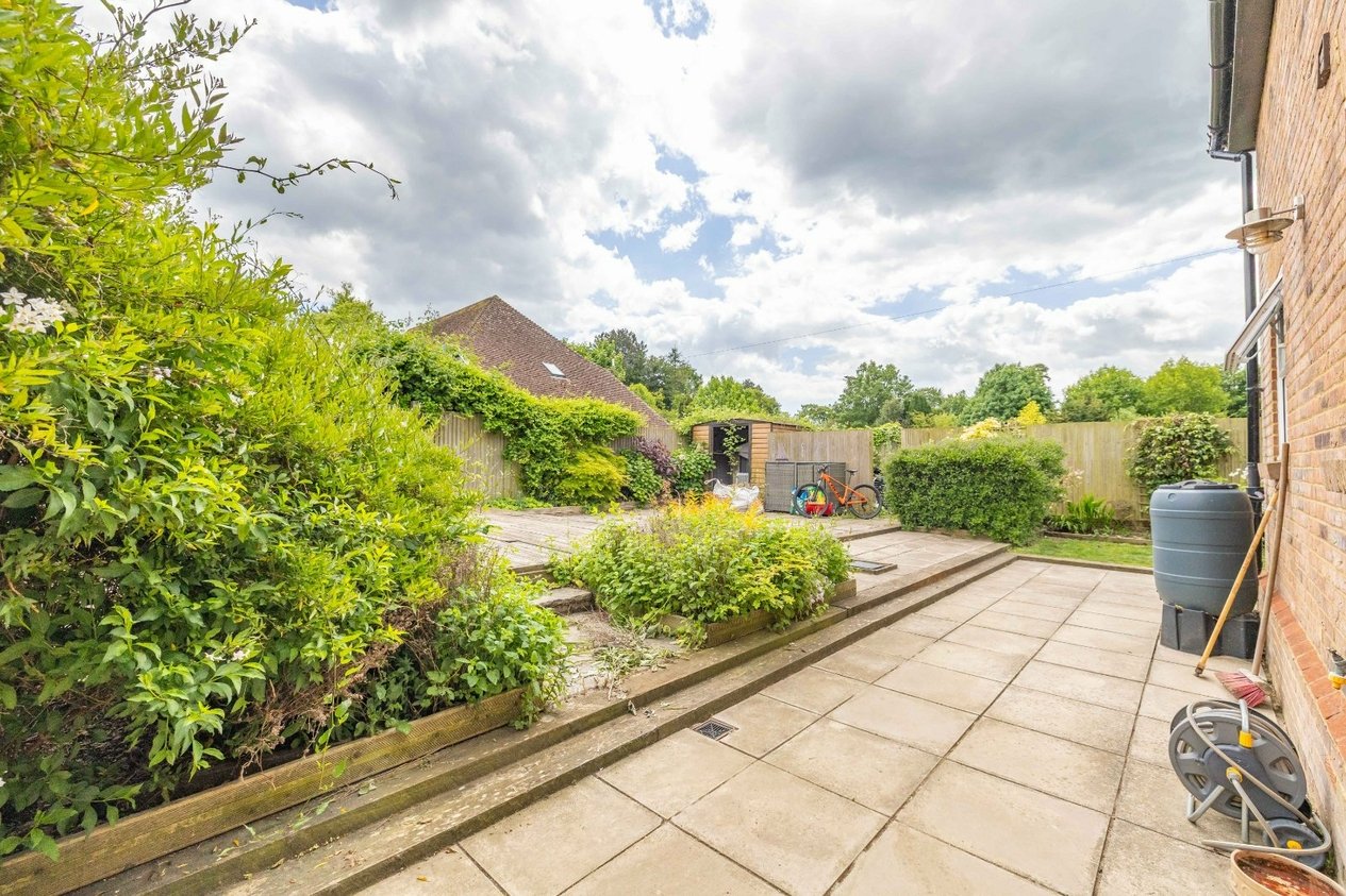 Properties For Sale in The Street Womenswold