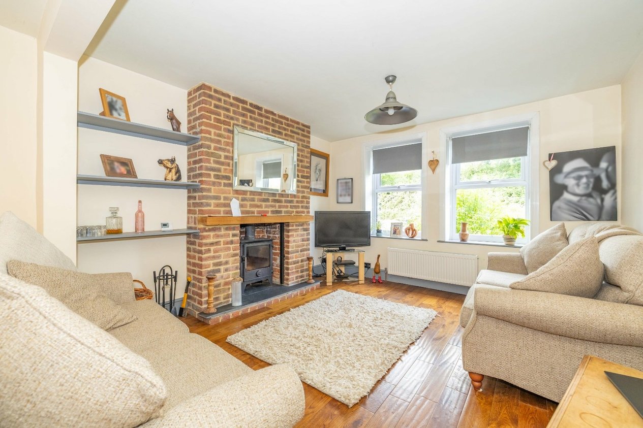 Properties For Sale in The Street Womenswold