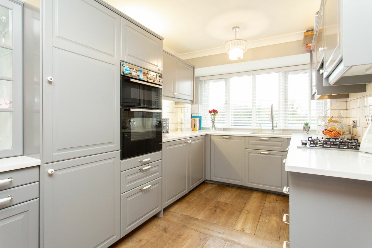 Properties For Sale in Thistle Drive  Whitstable