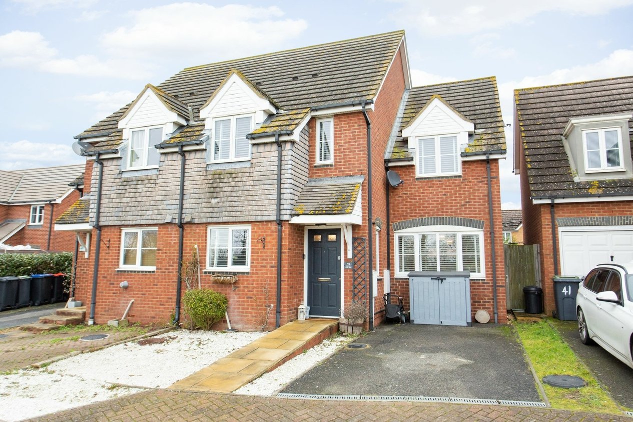 Properties For Sale in Thistle Drive  Whitstable