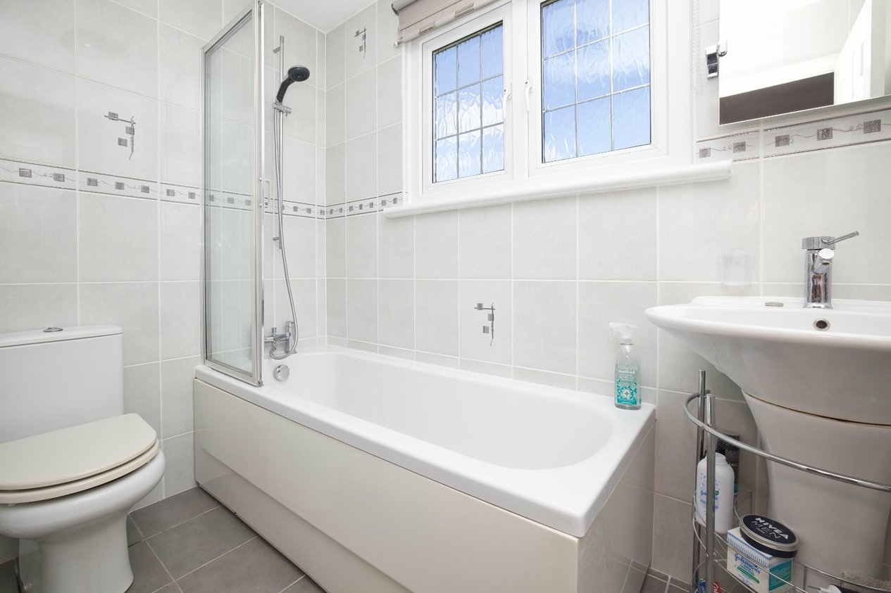 Properties Under Offer in Thrupp Paddock Broadstairs