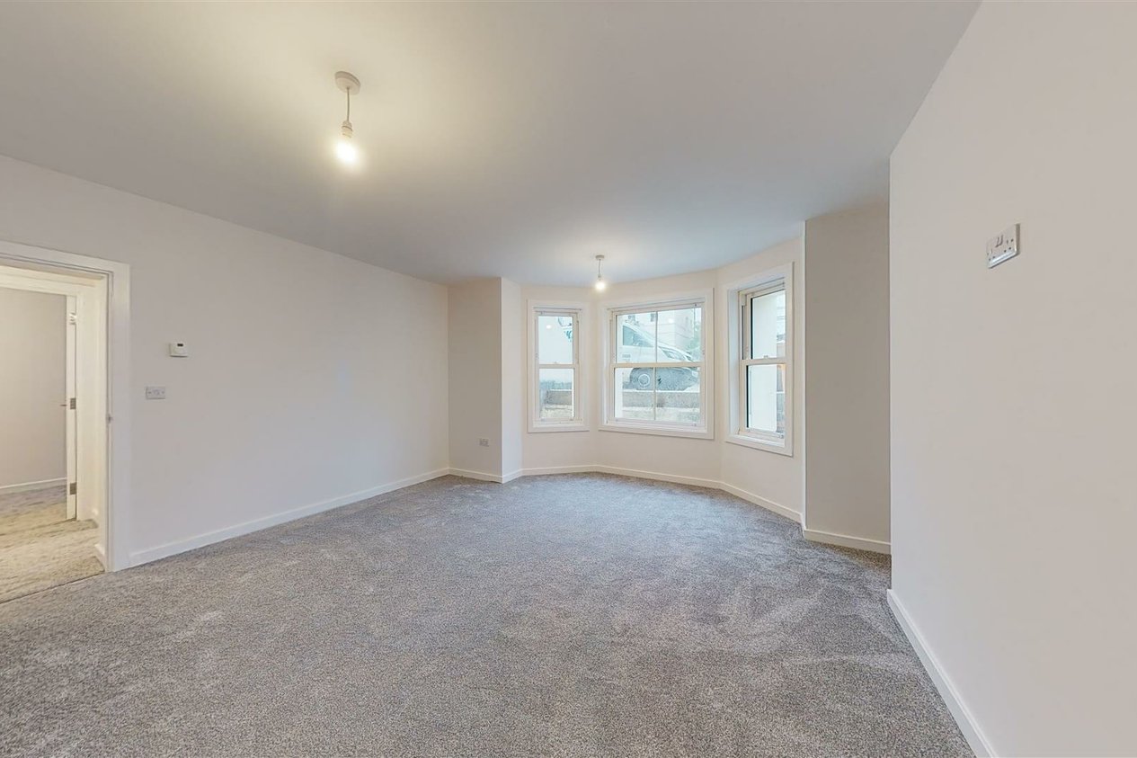 Properties Under Offer in Trinity Gardens Folkestone
