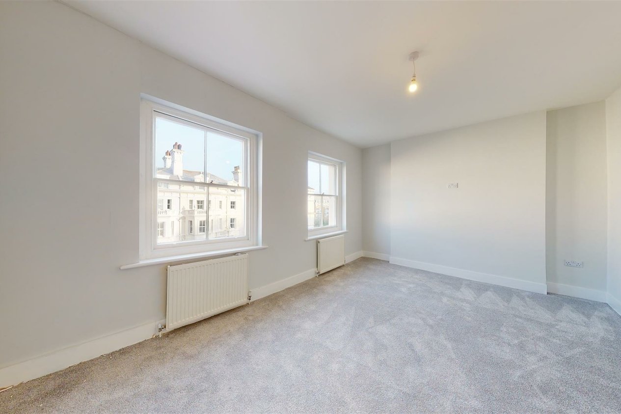 Properties For Sale in Trinity Gardens Folkestone