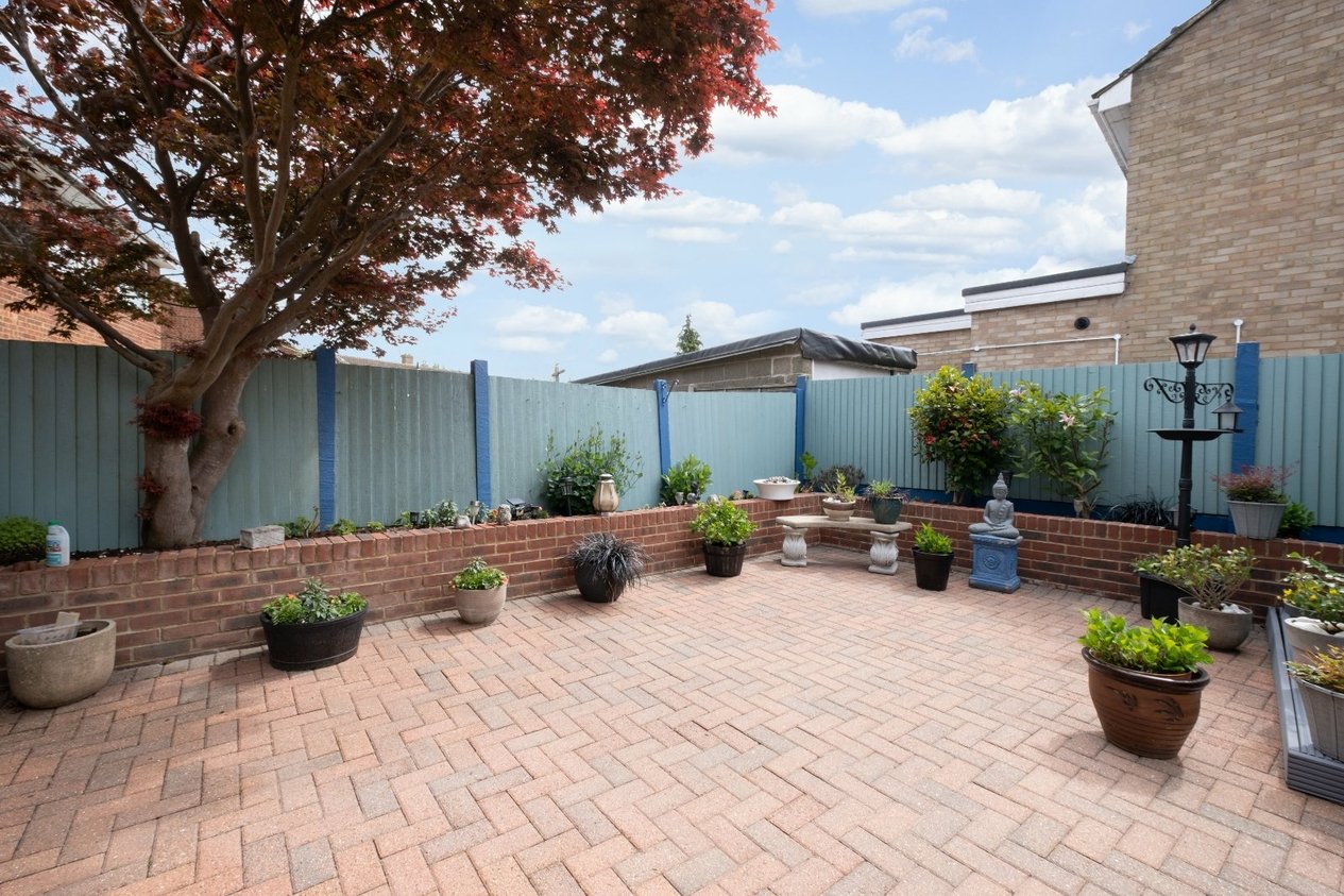 Properties For Sale in Tritton Fields Ashford