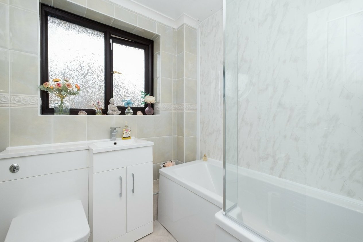 Properties For Sale in Tritton Fields Ashford