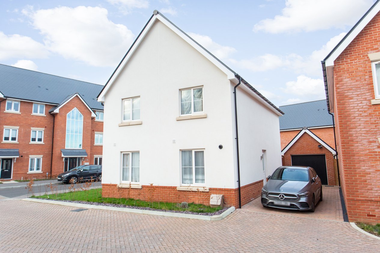 Properties Under Offer in Tudor Dragon Close Canterbury