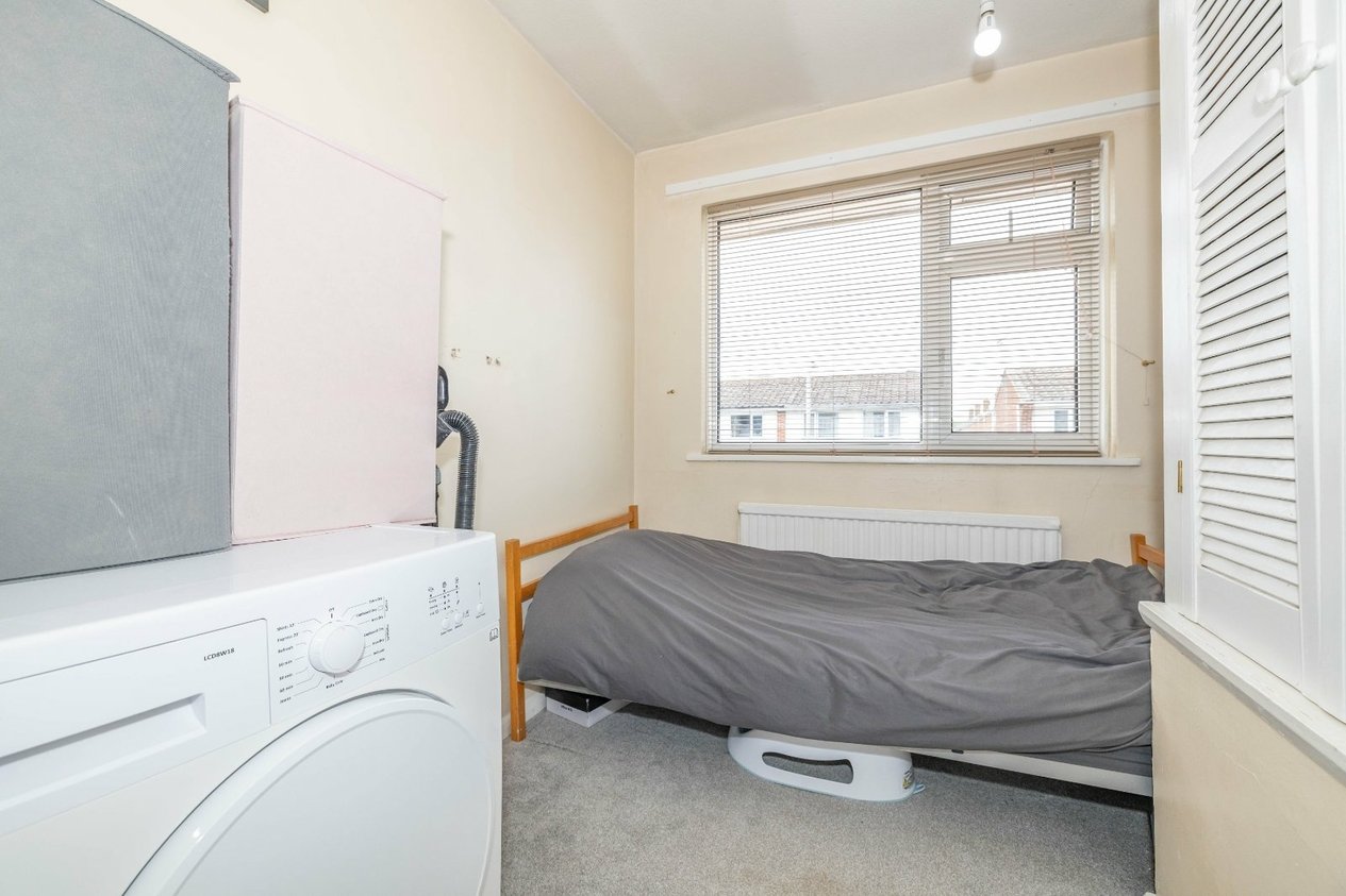 Properties For Sale in Underwood Close Kennington
