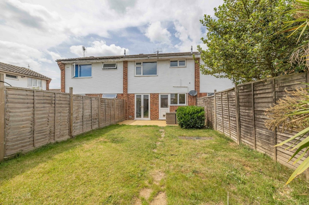 Properties For Sale in Underwood Close Kennington