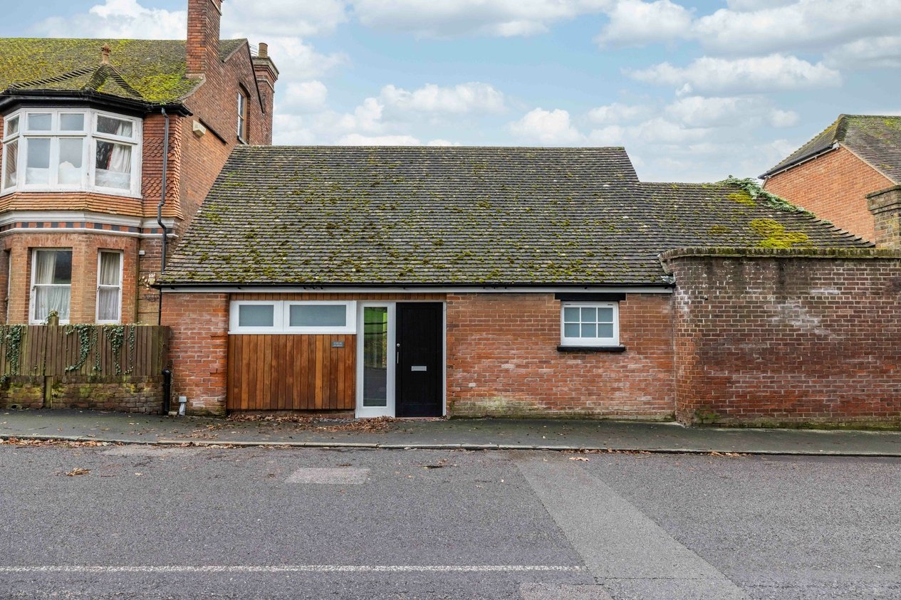 Properties For Sale in Upper Harbledown Canterbury