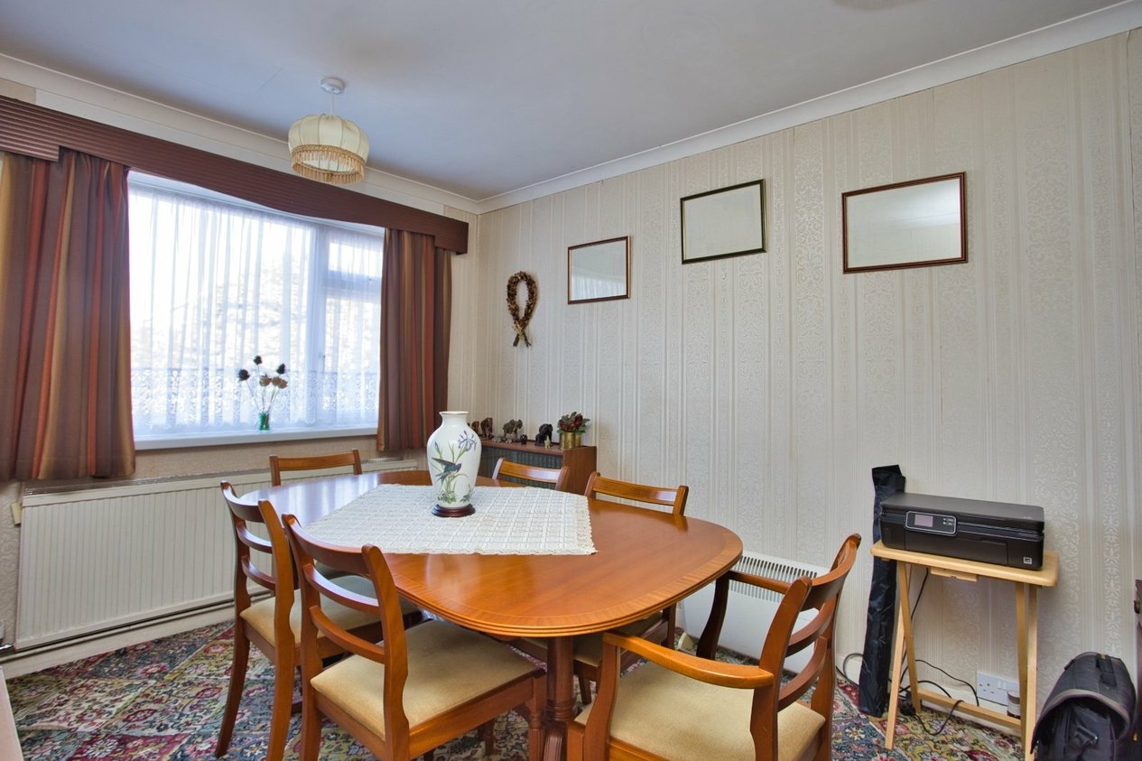 Properties For Sale in Upper Street Deal
