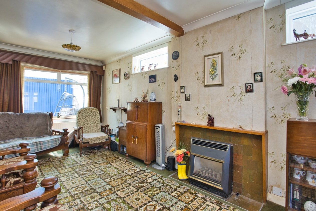 Properties For Sale in Upper Street Deal