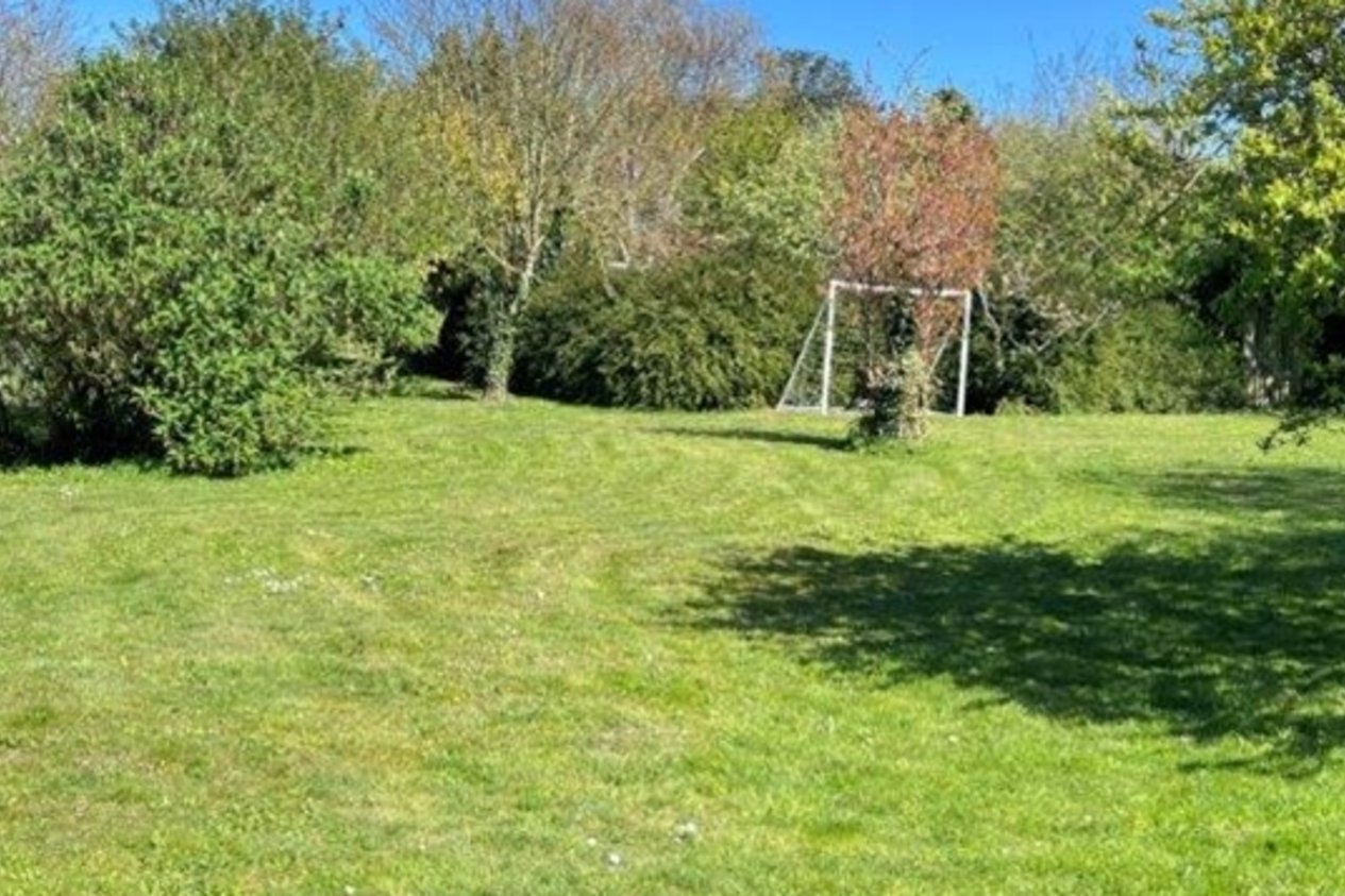 Properties Under Offer in Uprising Shottendane Road