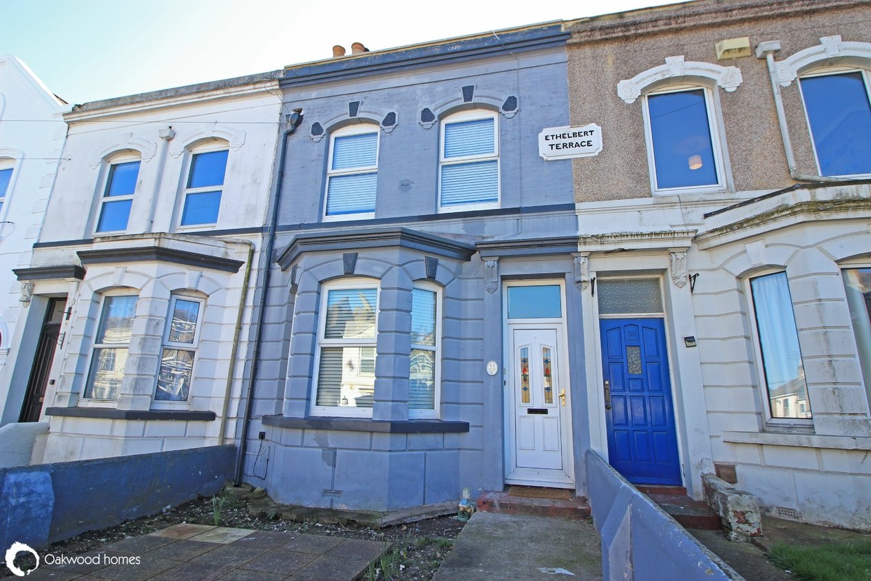 Properties Under Offer in Vale Road 