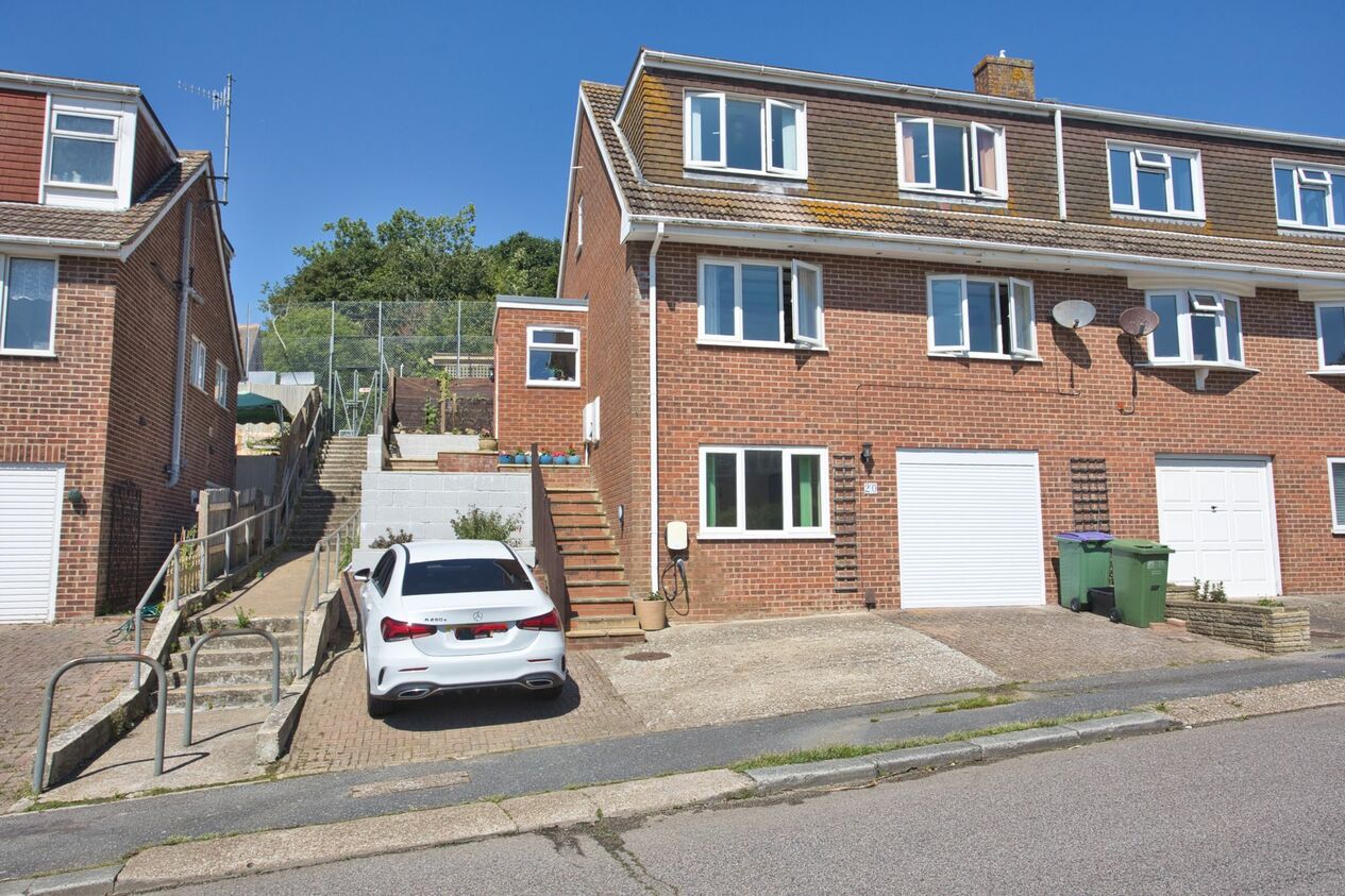 Properties For Sale in Valebrook Close  Folkestone