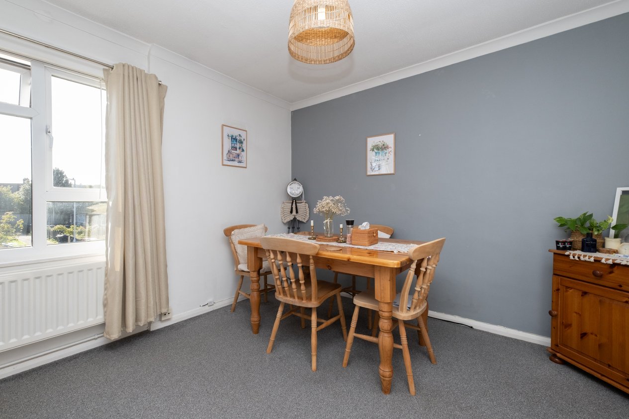 Properties For Sale in Valley Road Canterbury