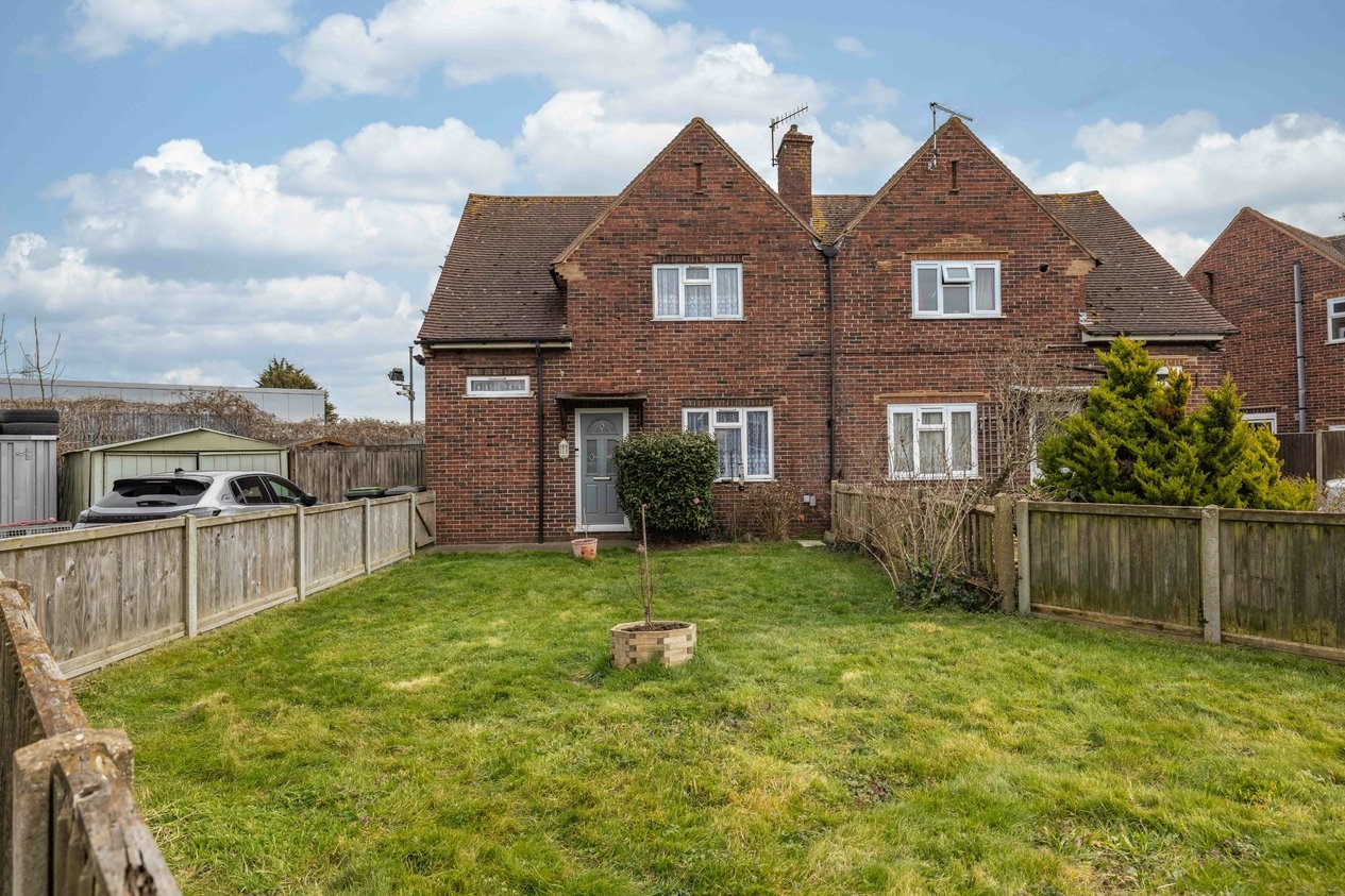 Properties Under Offer in Vauxhall Avenue Canterbury