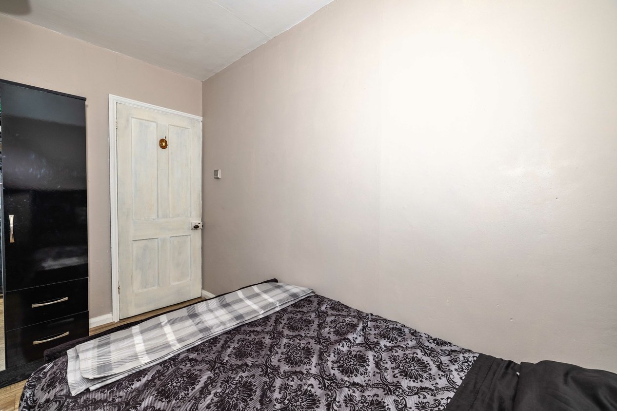 Properties Under Offer in Vauxhall Avenue Canterbury