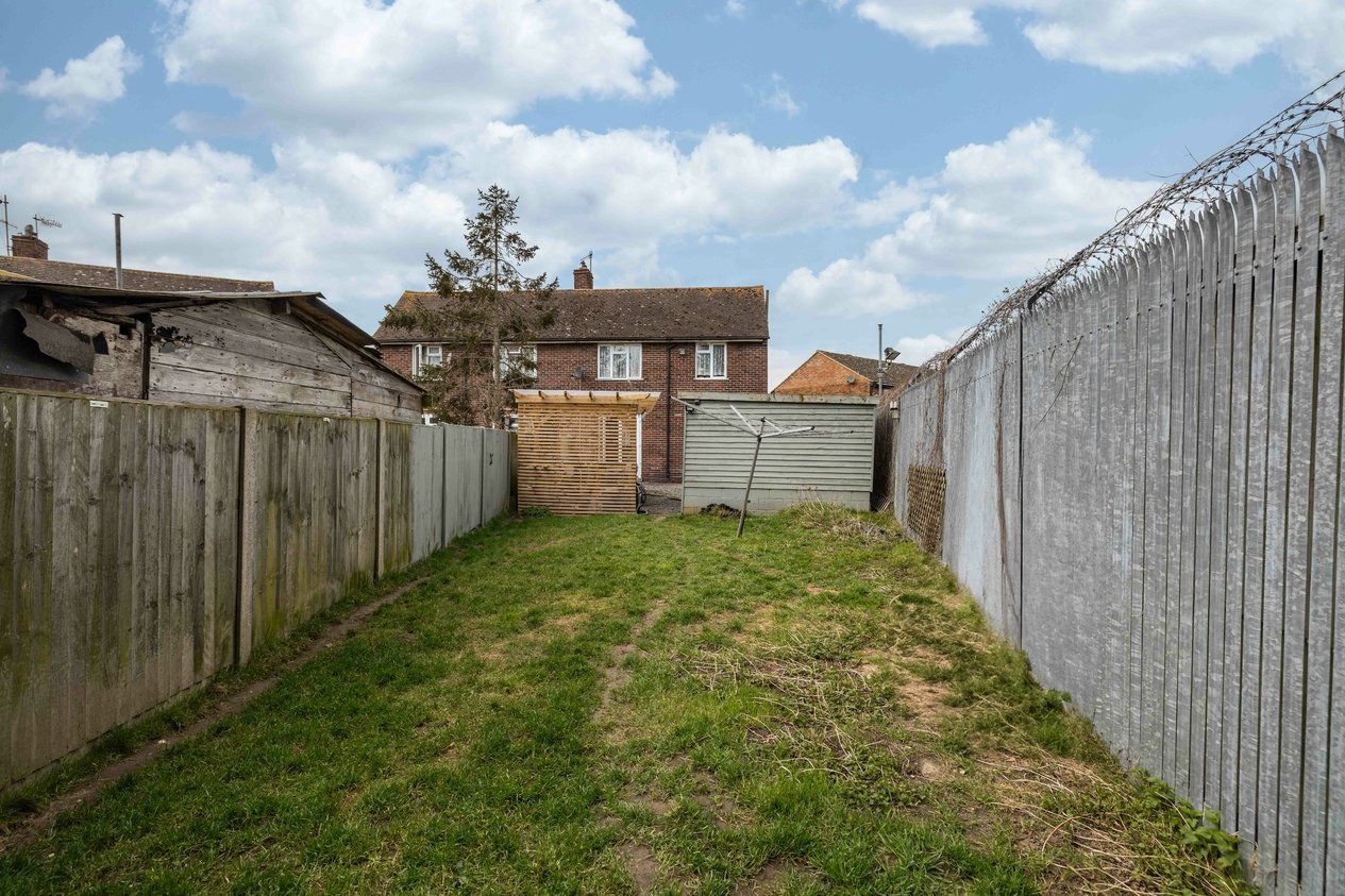 Properties Under Offer in Vauxhall Avenue Canterbury
