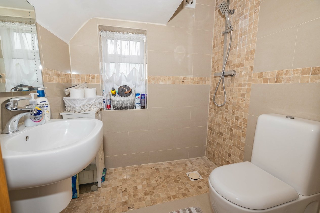 Properties Under Offer in Vauxhall Avenue Canterbury