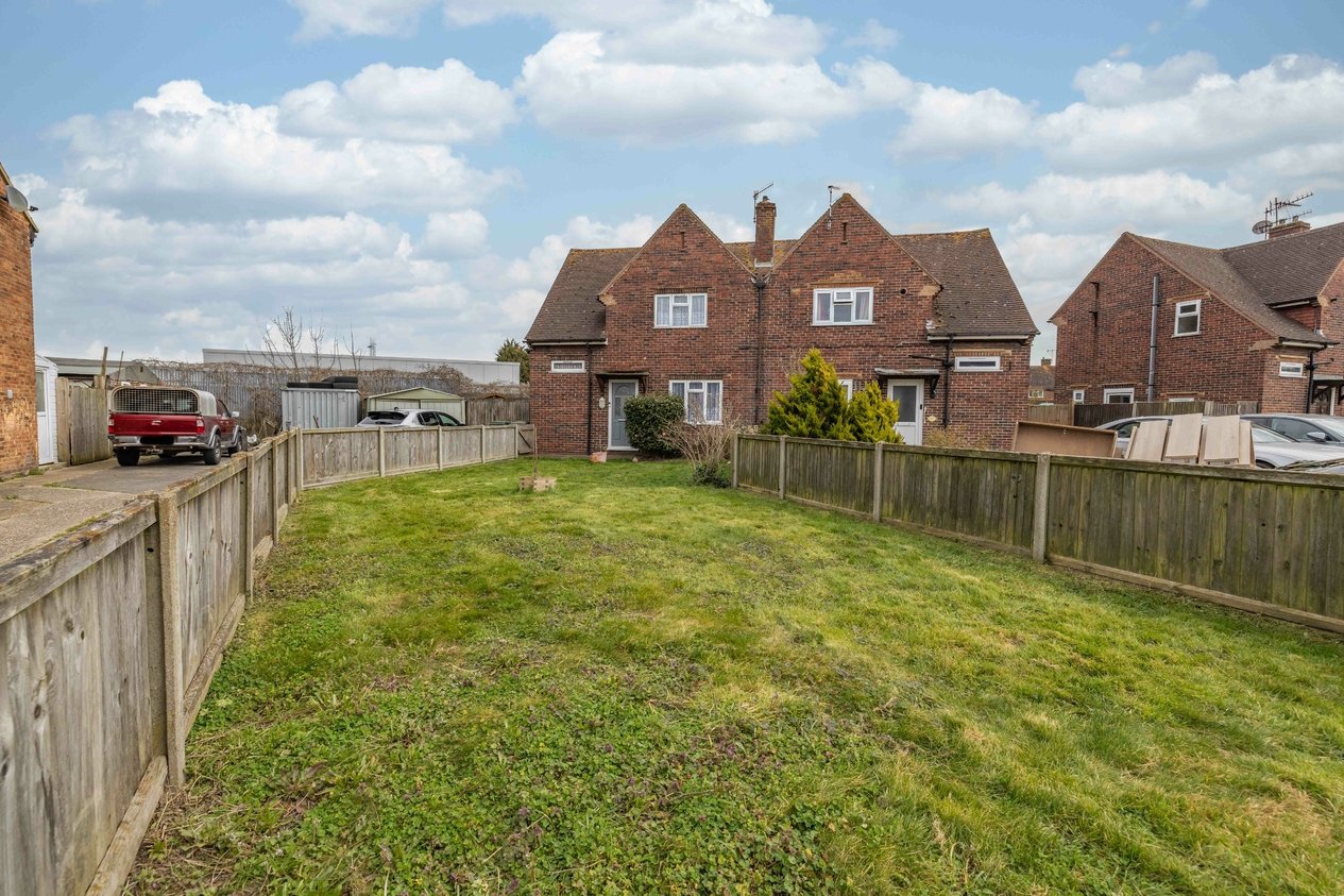 Properties Under Offer in Vauxhall Avenue Canterbury