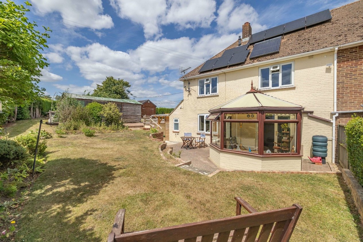 Properties For Sale in Vicarage Hill Petham