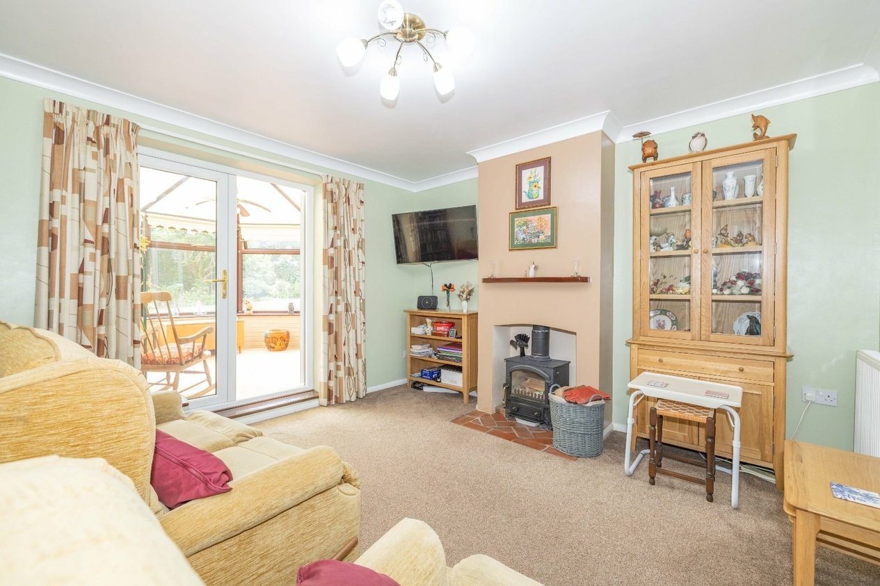 Properties For Sale in Vicarage Hill Petham