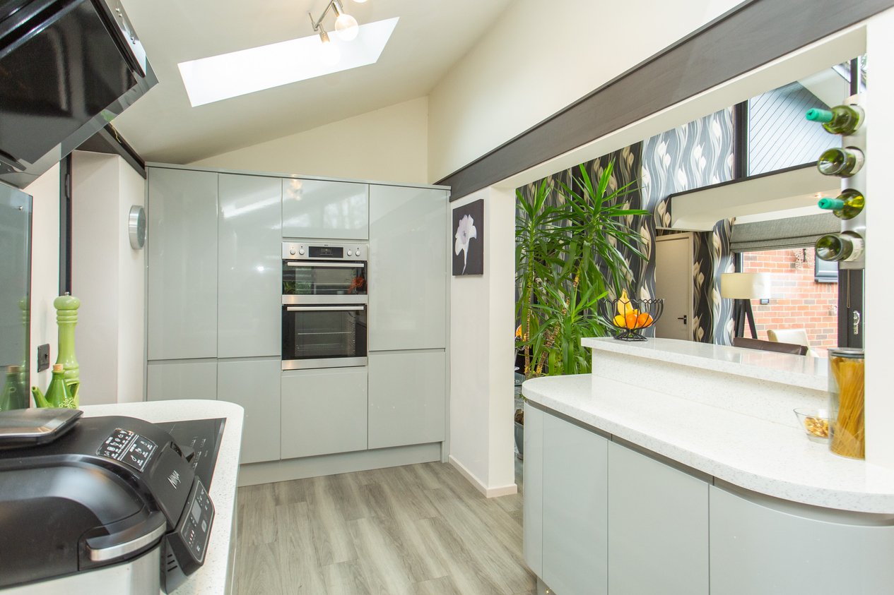 Properties Under Offer in Vicarage Lane Blean
