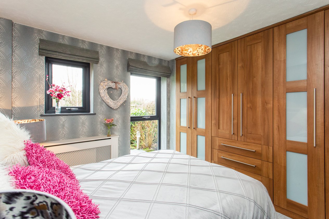 Properties Under Offer in Vicarage Lane Blean