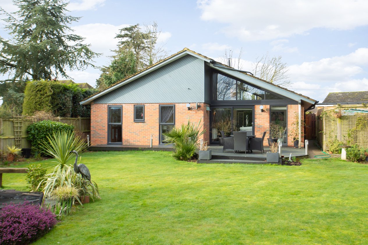 Properties Under Offer in Vicarage Lane Blean