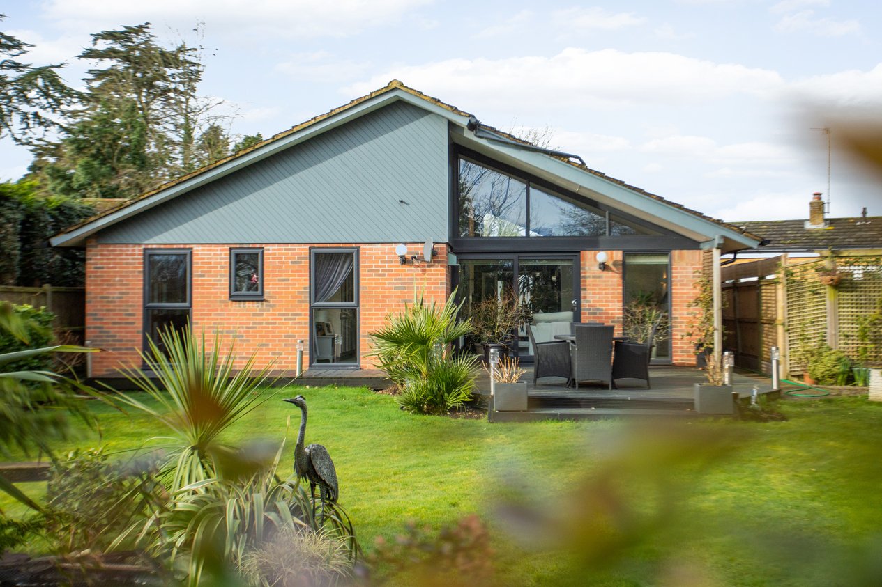 Properties Under Offer in Vicarage Lane Blean