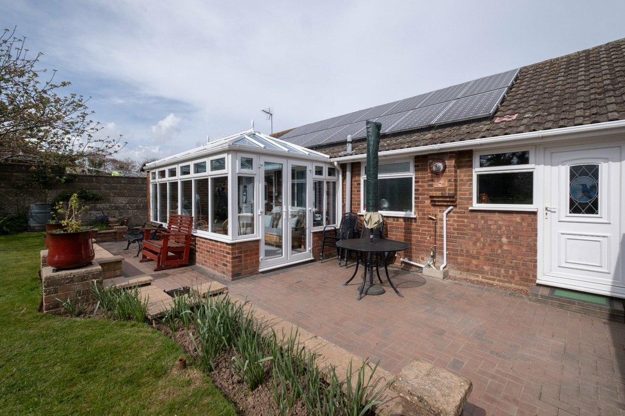 Properties Under Offer in Vicarage Lane Sholden