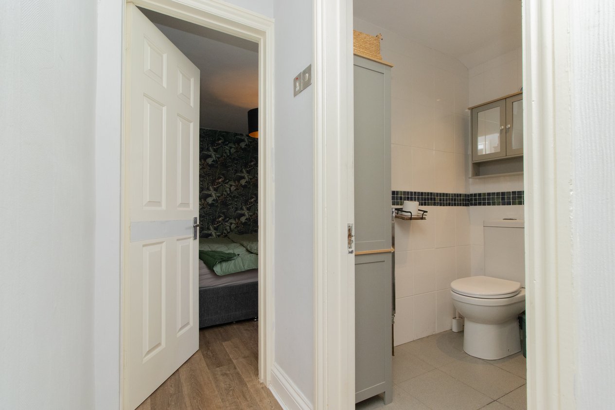 Properties Under Offer in Vicarage Place Margate