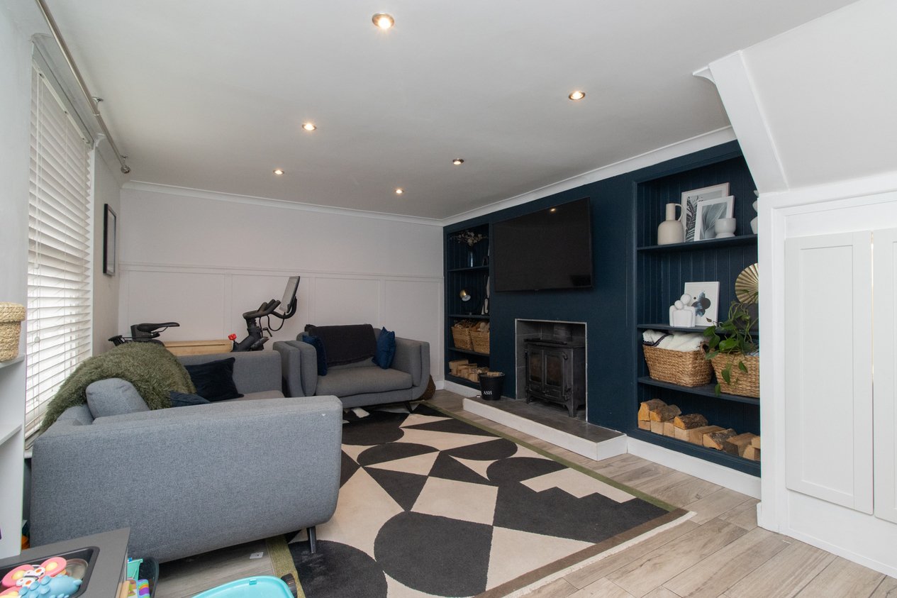 Properties Under Offer in Vicarage Place Margate